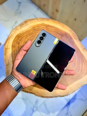 New Samsung Galaxy Z Fold4 256 GB Black