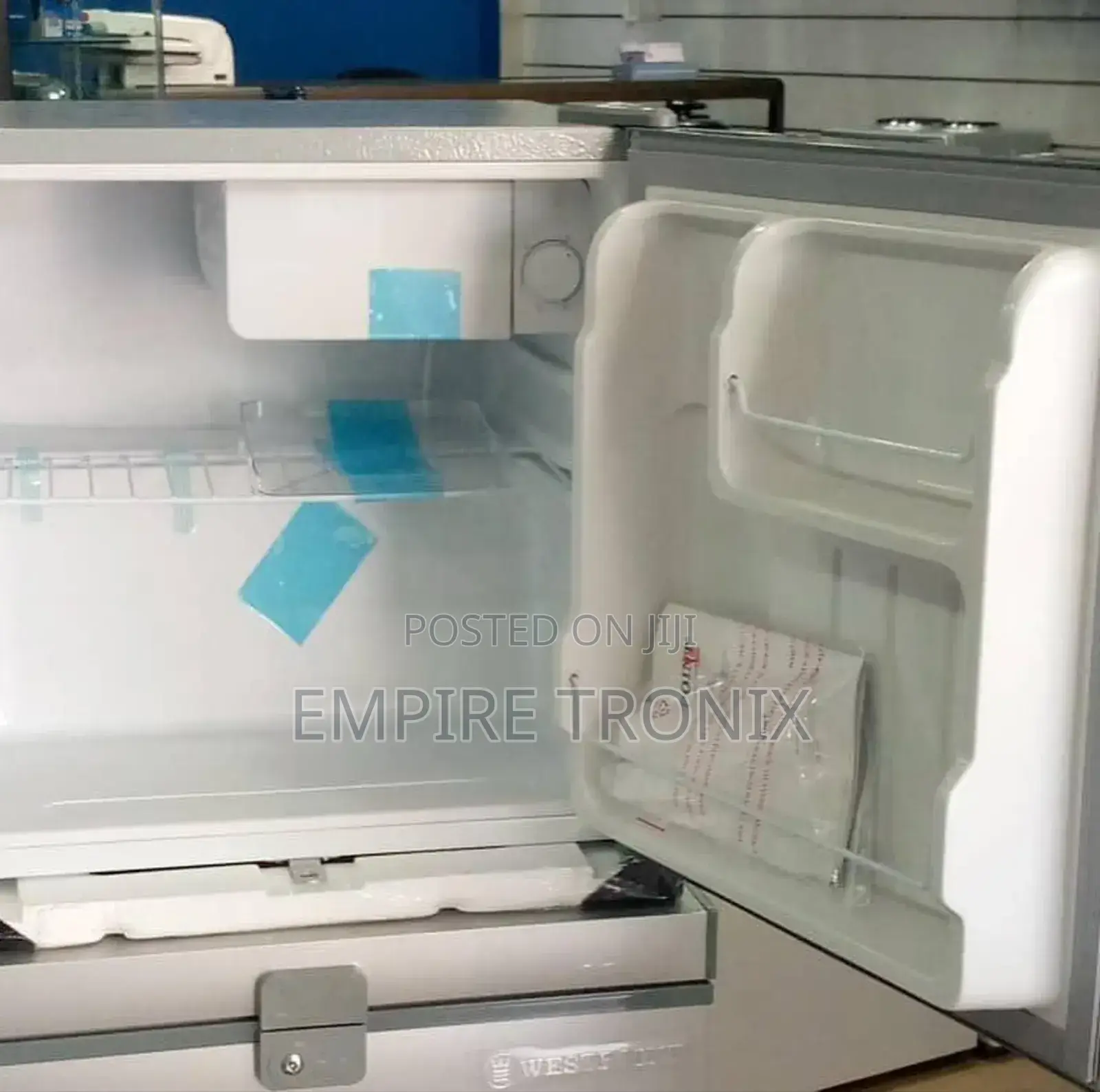 Westpoint Mini Bar Defrost Refrigerator 46L WROLN-522.E