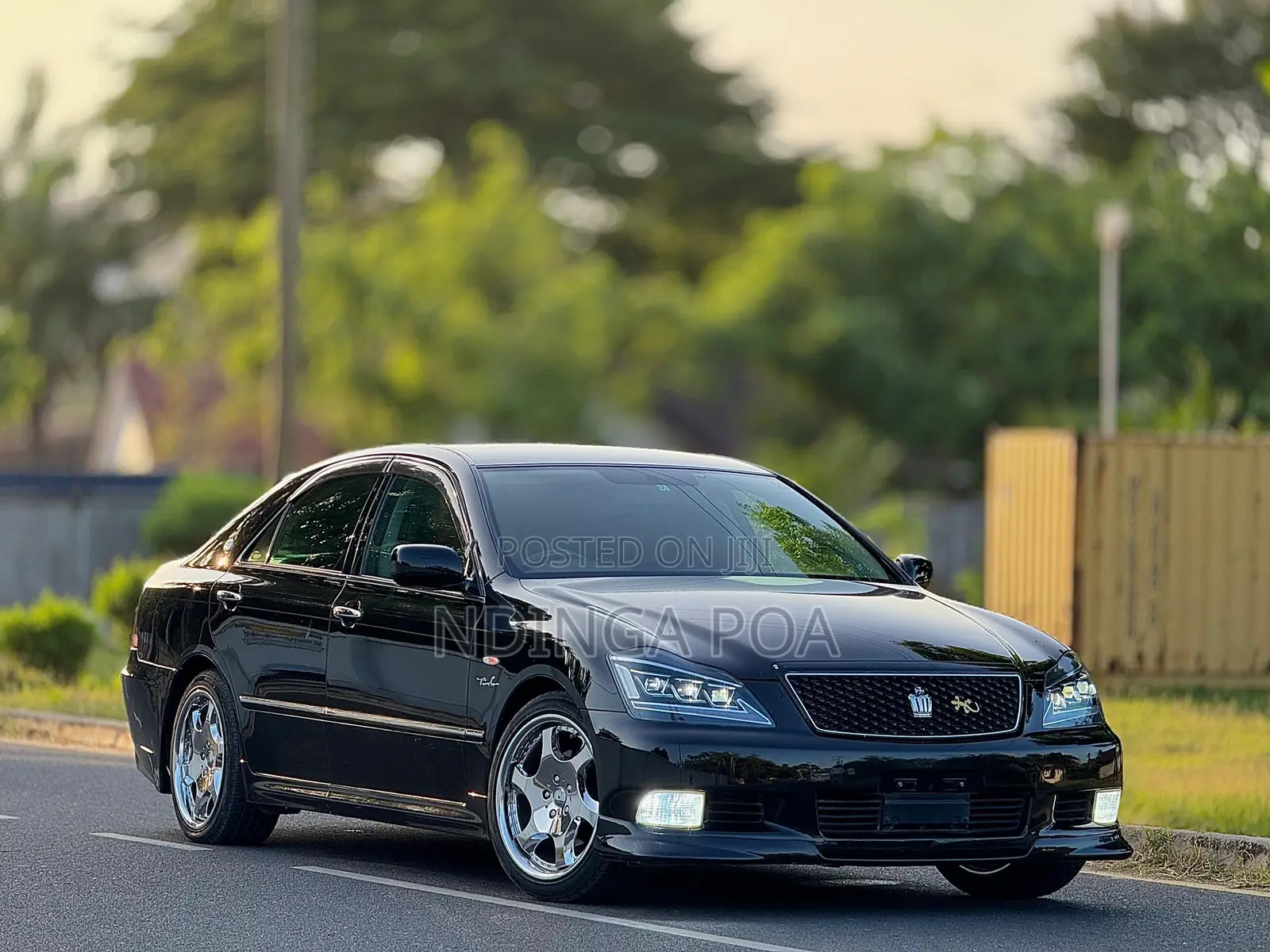 Toyota Crown 2006 Black