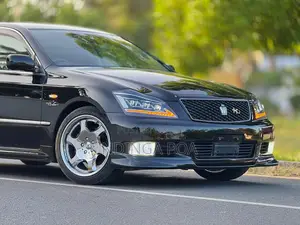 Toyota Crown 2006 Black