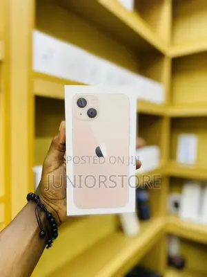New Apple iPhone 13 128 GB Pink
