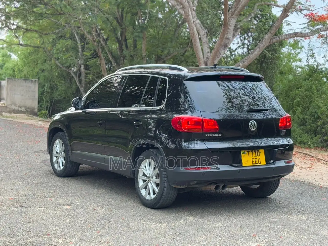 Volkswagen Tiguan 2014 Black