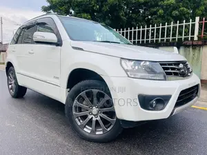 Suzuki Escudo 2015 White
