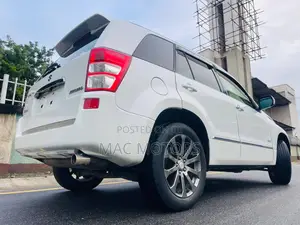 Suzuki Escudo 2015 White