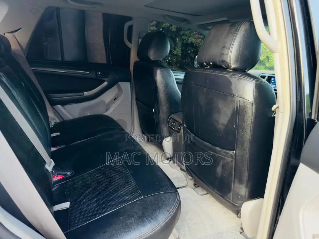 Toyota Hilux Surf 2.7 SSR 2004 Black