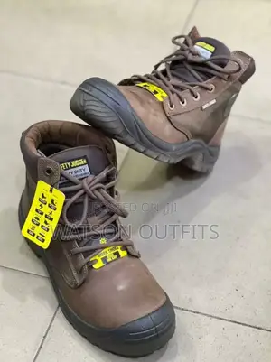 New Safety Boots/ Heavy Duty Shoes
