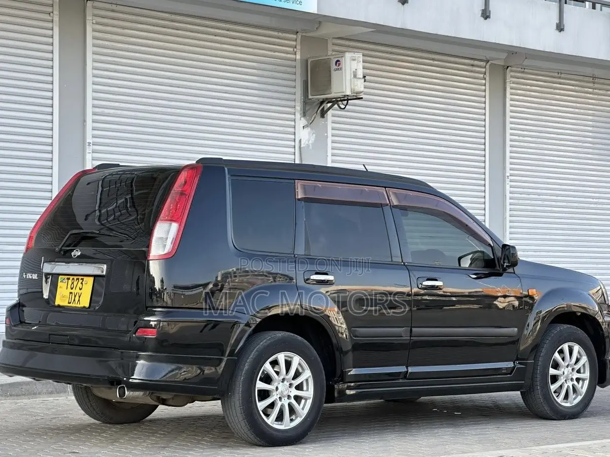 Nissan X-Trail 2002 Black