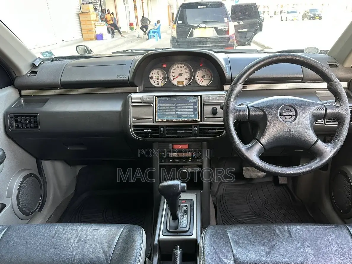 Nissan X-Trail 2002 Black