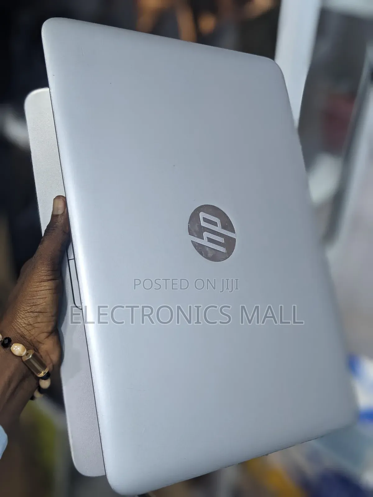 Laptop HP EliteBook 820 G3 4GB Intel Core I3 HDD 500GB