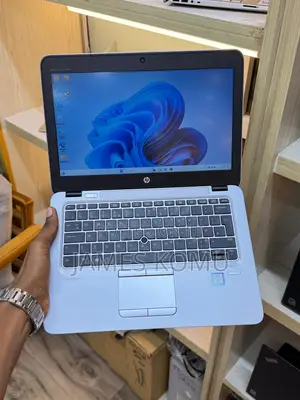 Laptop HP EliteBook 820 G3 8GB Intel Core I5 SSD 256GB