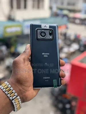 Sharp Aquos R6 128 GB Black