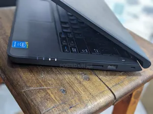 Laptop Dell Latitude 11 3160 4GB Intel HDD 500GB