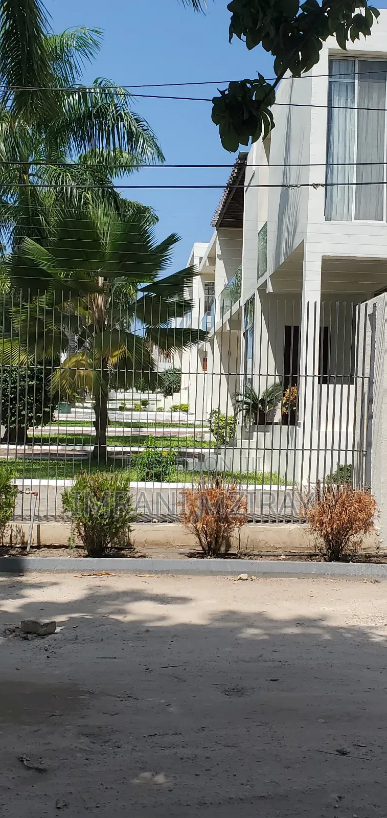 4bdrm Bungalow in Upanga East for rent