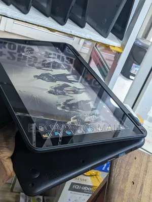 Laptop Lenovo 300e 4GB Intel SSD 128GB