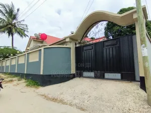 4bdrm House in Tanzania Daresalaam, Ilala for sale