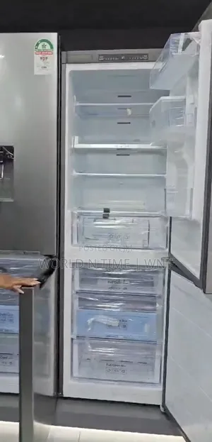 Samsung RB30J 3611sa- 320 LTR Bottom Freezer Water Dispenser