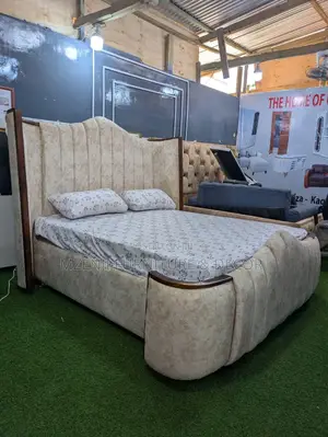 Kitanda Cha Sofa Na Mbao