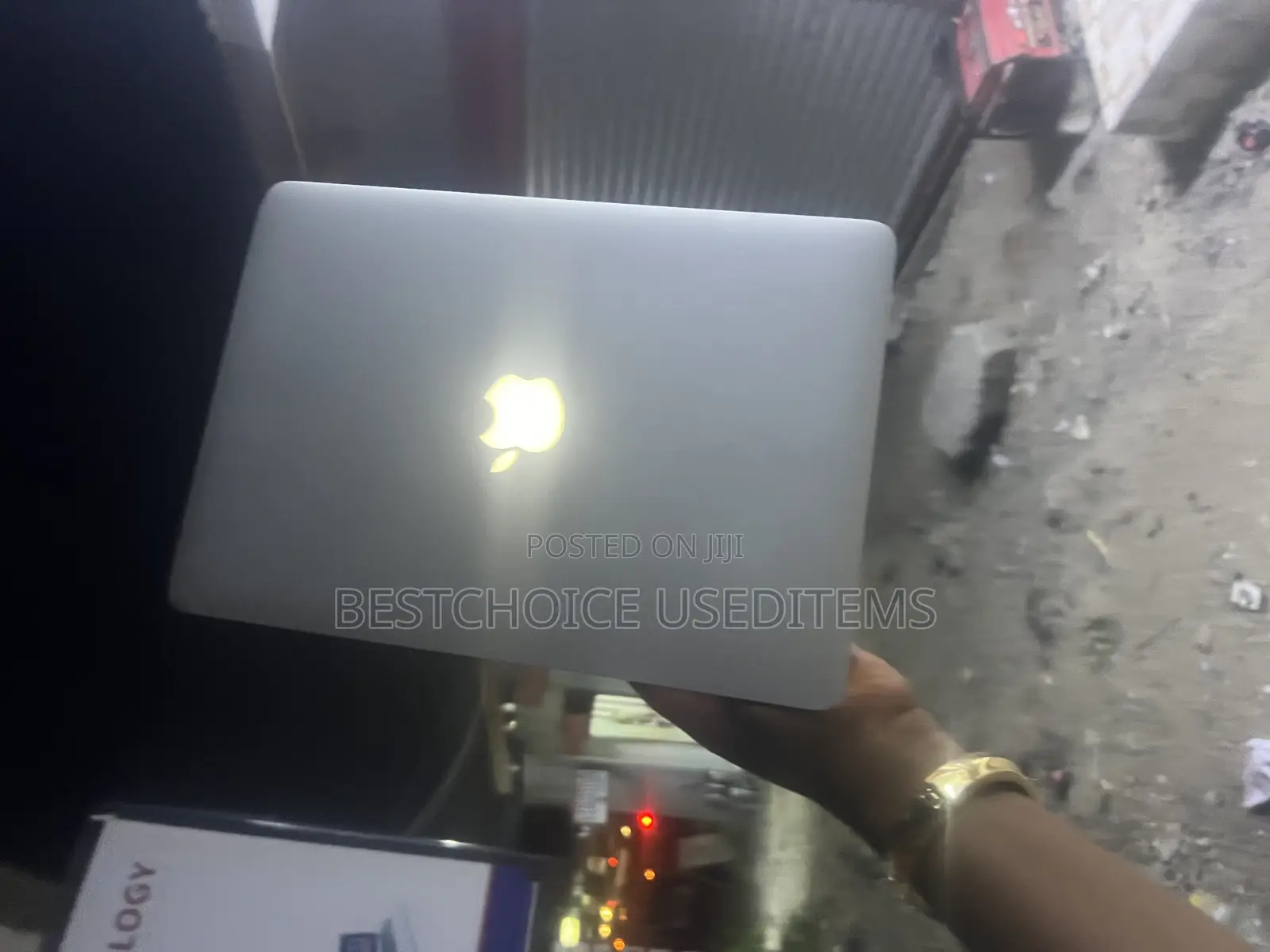 Laptop Apple MacBook Pro 2017 8GB Intel Core I5 SSD 256GB