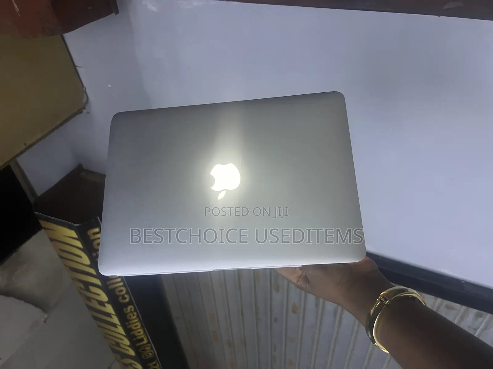 Laptop Apple MacBook Pro 2017 8GB Intel Core I5 SSD 256GB