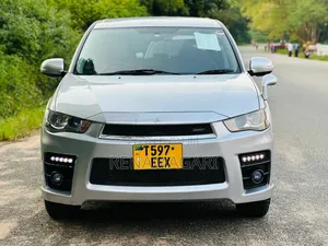 Mitsubishi Outlander 2010 Silver