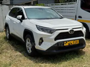 Toyota RAV4 2013 White