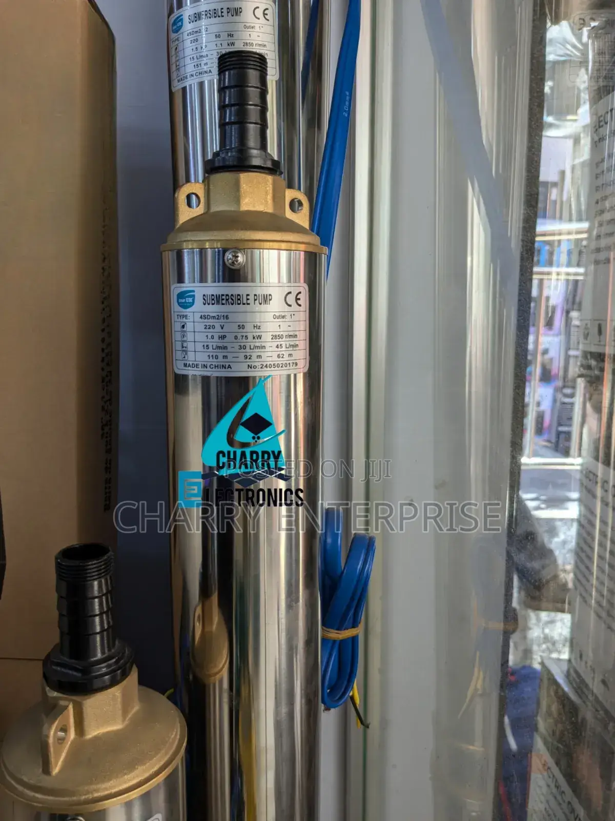MR UK 4sdm2/ 16 SUBMERSIBLE Water Pump 1.0 Hp
Power 0.75 Kw