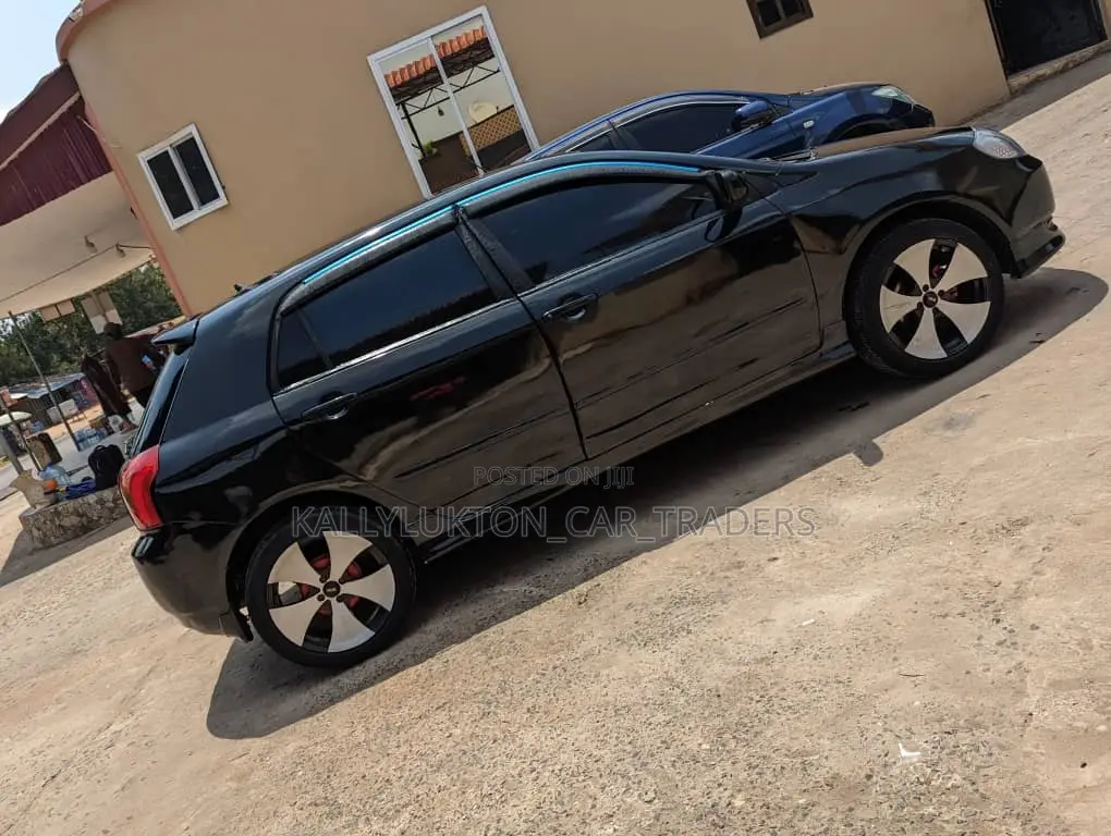Toyota Corolla RunX 2005 Black