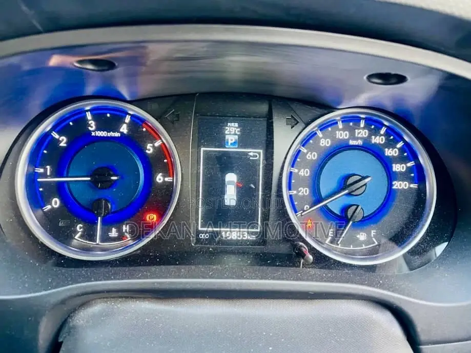 Toyota Hilux 2019 Blue