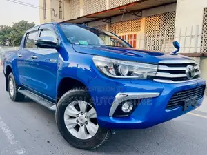 Toyota Hilux 2019 Blue