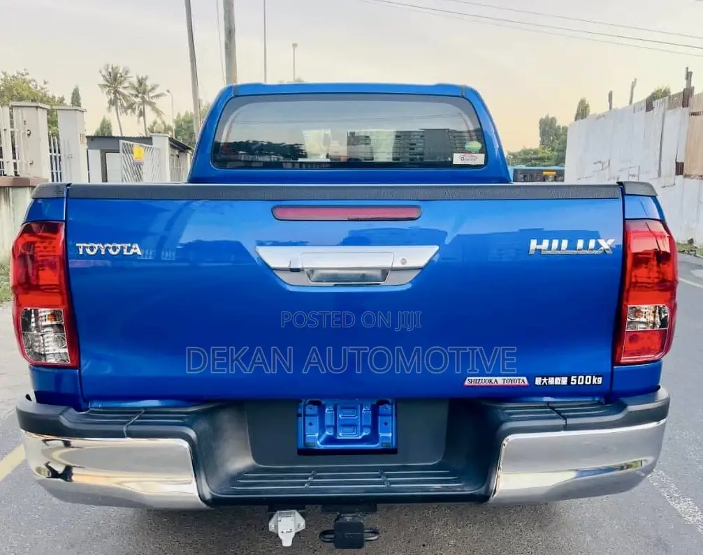 Toyota Hilux 2019 Blue