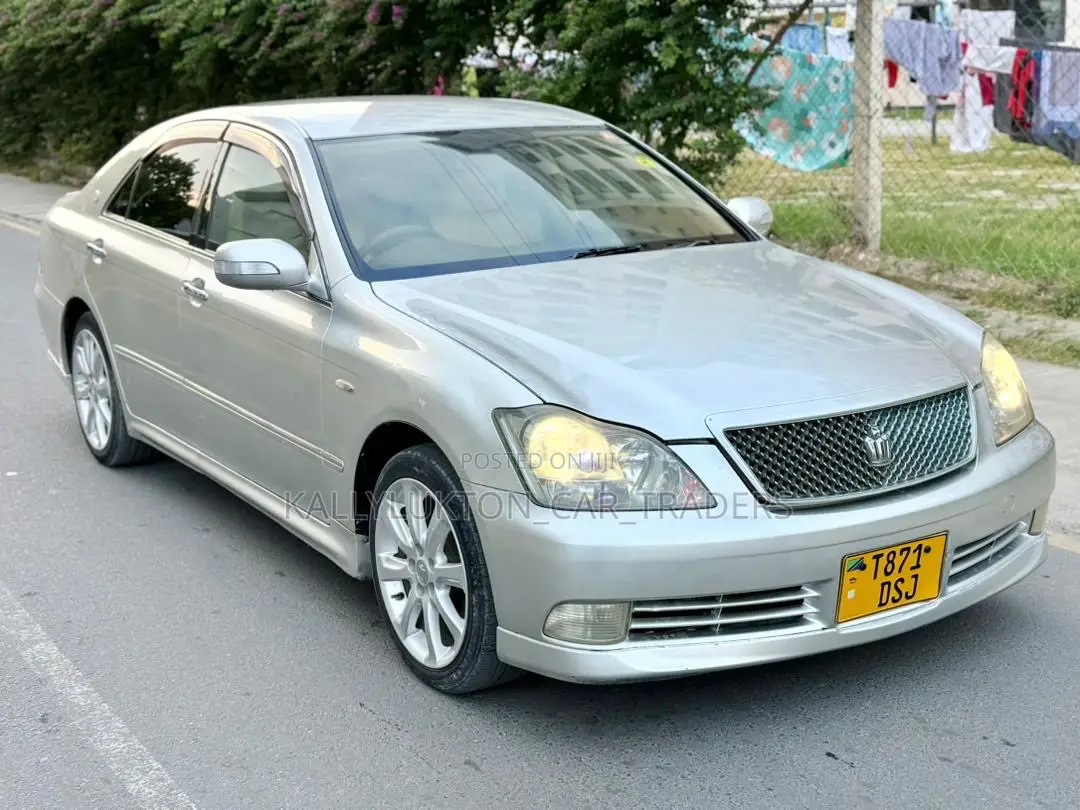Toyota Crown 2009 Silver