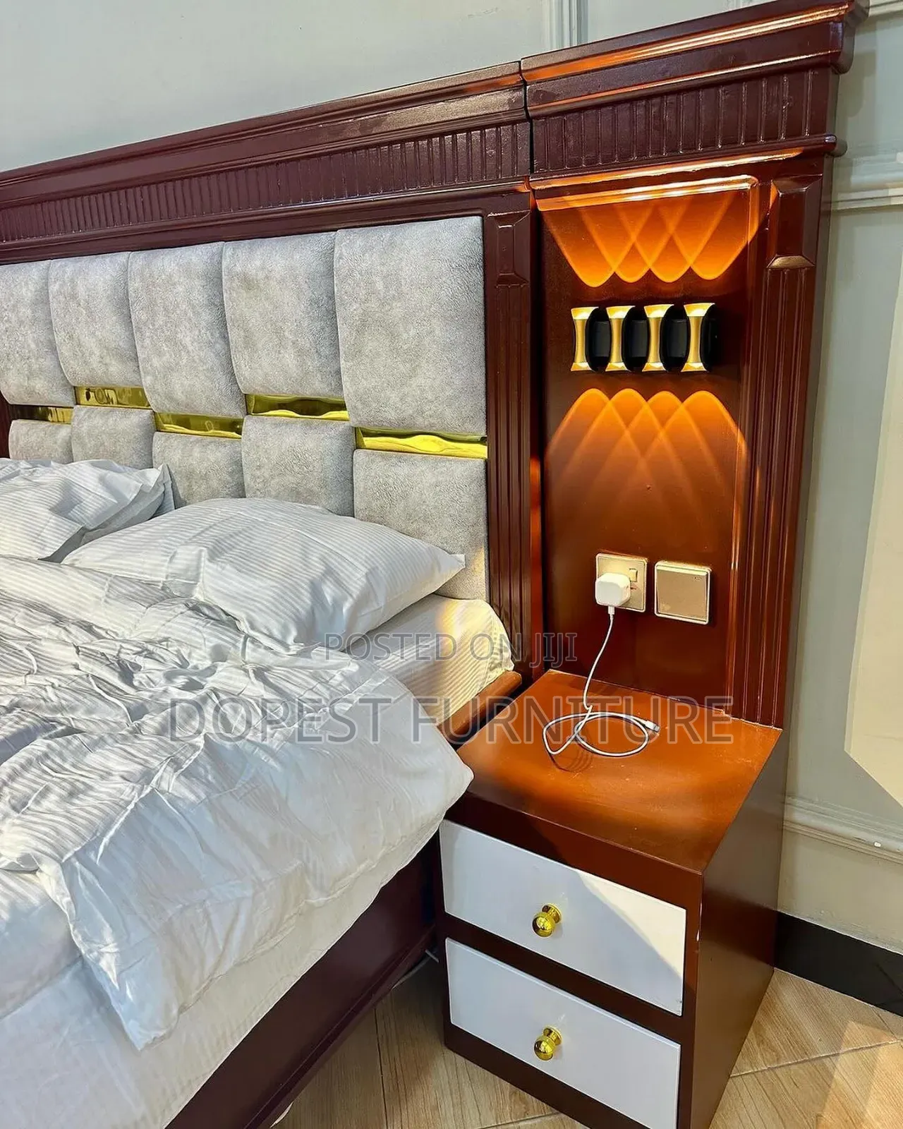 Kitanda Cha Kisasa Cha 2 Bedsides