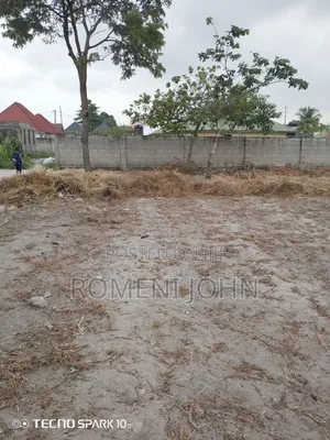 Kiwanja Sqmita 200 Kinauzwa Milioni 4.5 Bombambili Stendi.