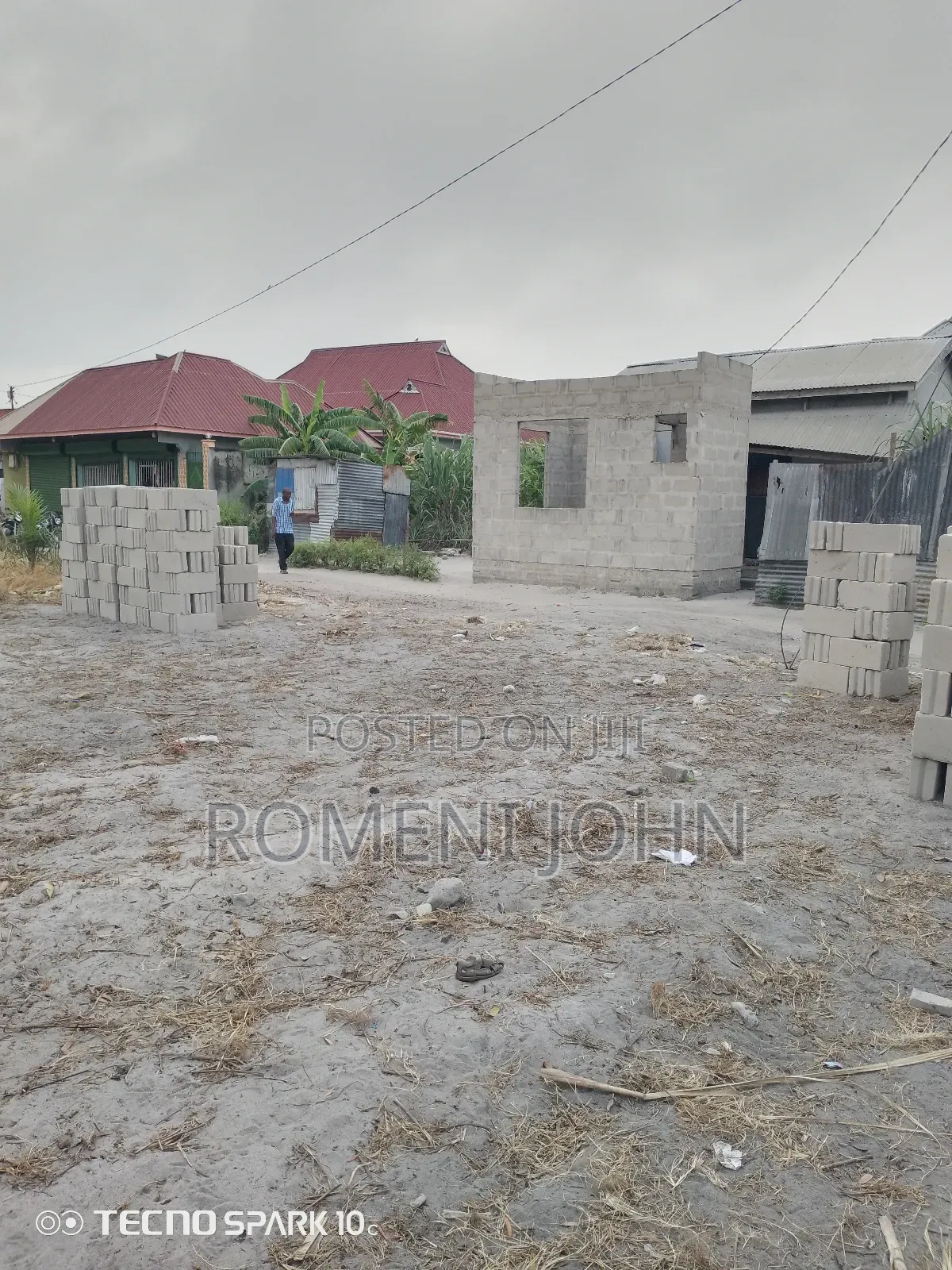 Kiwanja Sqmita 200 Kinauzwa Milioni 4.5 Bombambili Stendi.