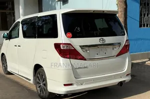 Toyota Alphard 2.4 Petrol FWD 2008 White