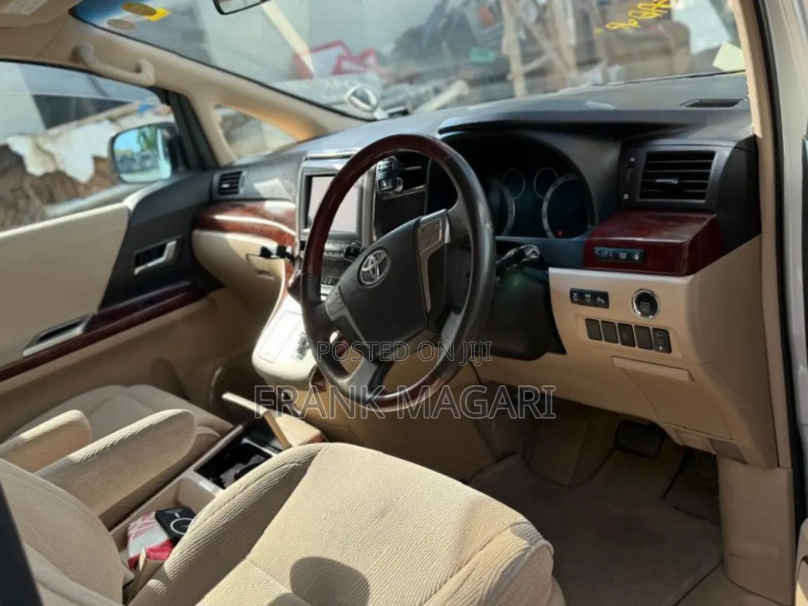 Toyota Alphard 2.4 Petrol FWD 2008 White