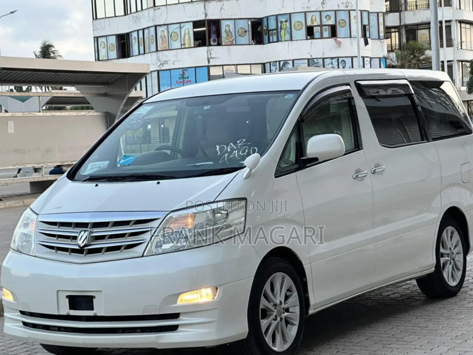 Toyota Alphard 2.4 Petrol FWD 2006 White