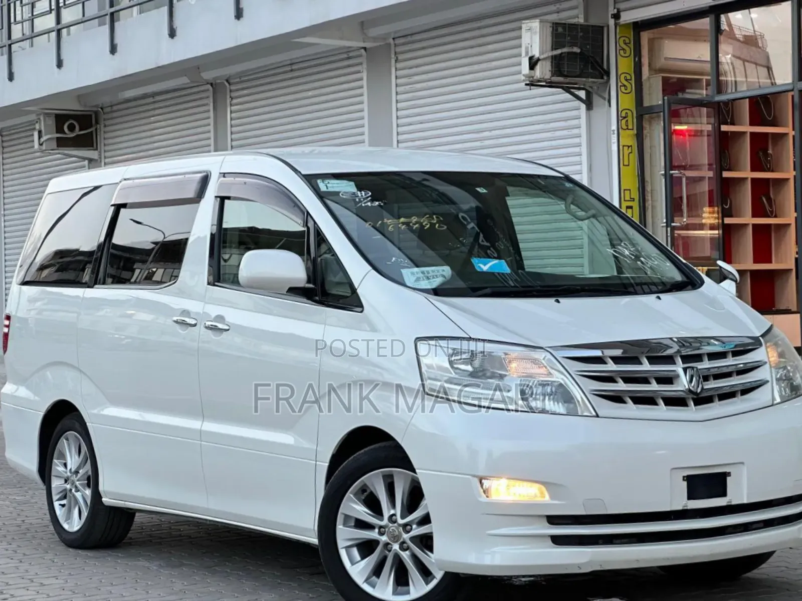 Toyota Alphard 2.4 Petrol FWD 2006 White