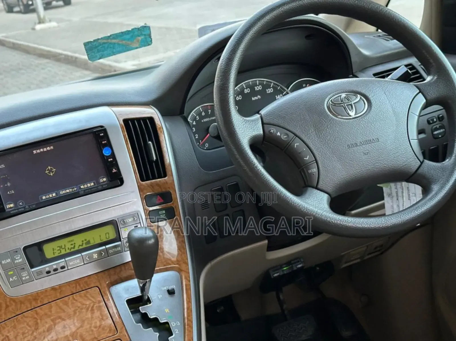 Toyota Alphard 2.4 Petrol FWD 2006 White