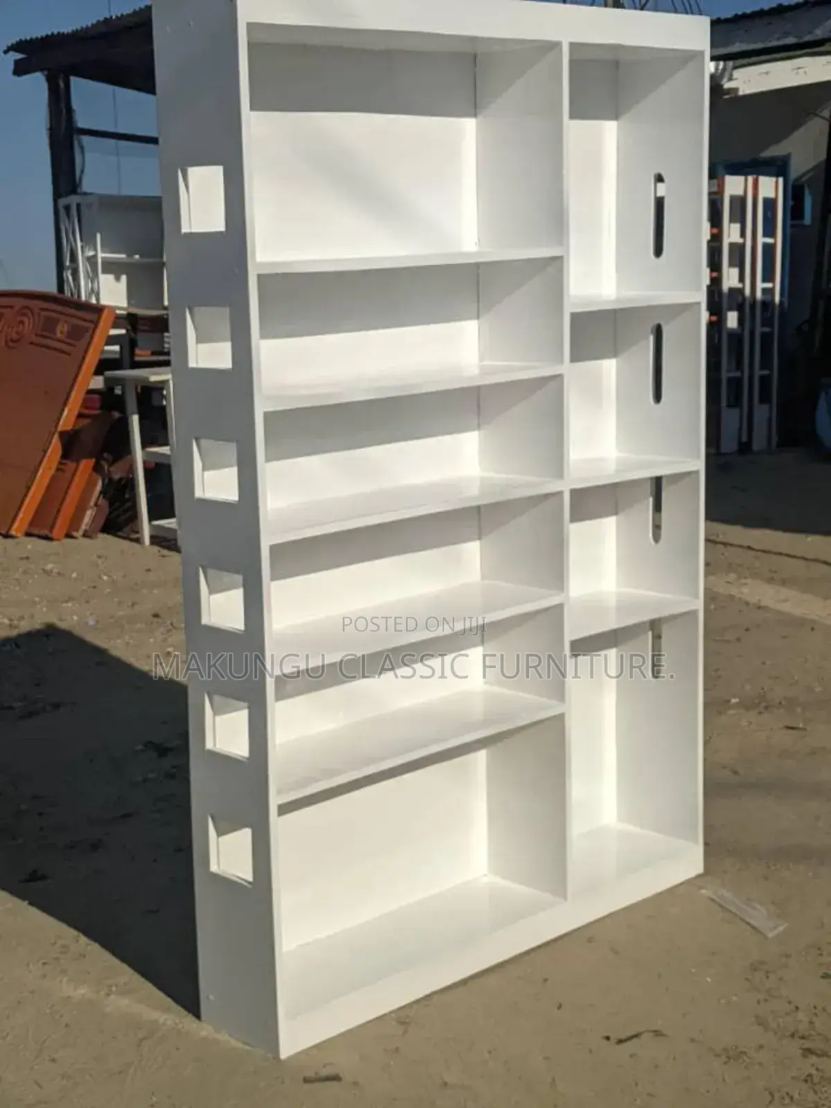 Shoesrack Yenye Partition Mbili