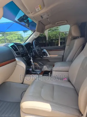 Toyota Land Cruiser 2014 Silver
