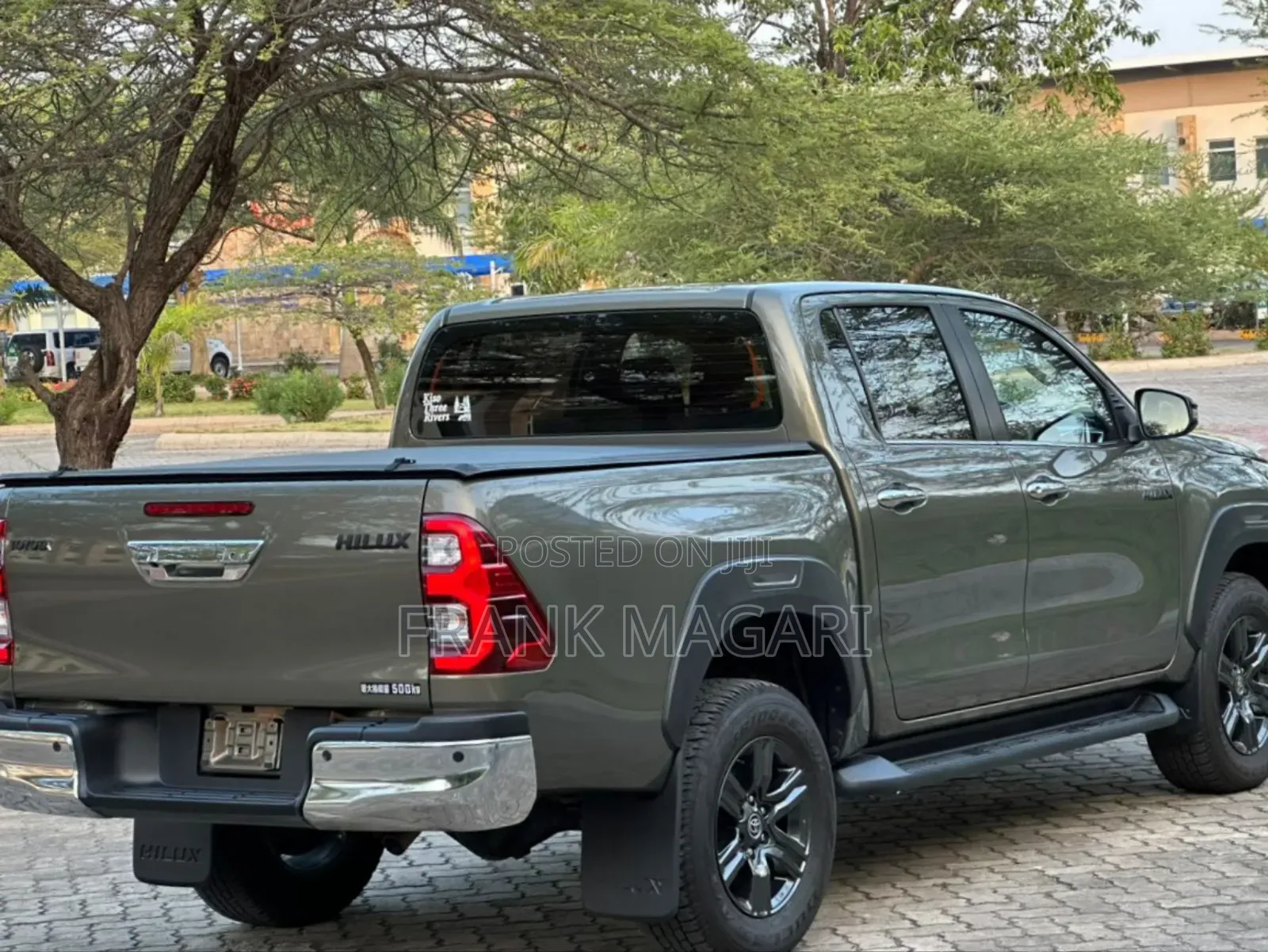 Toyota Hilux 2021 Gray