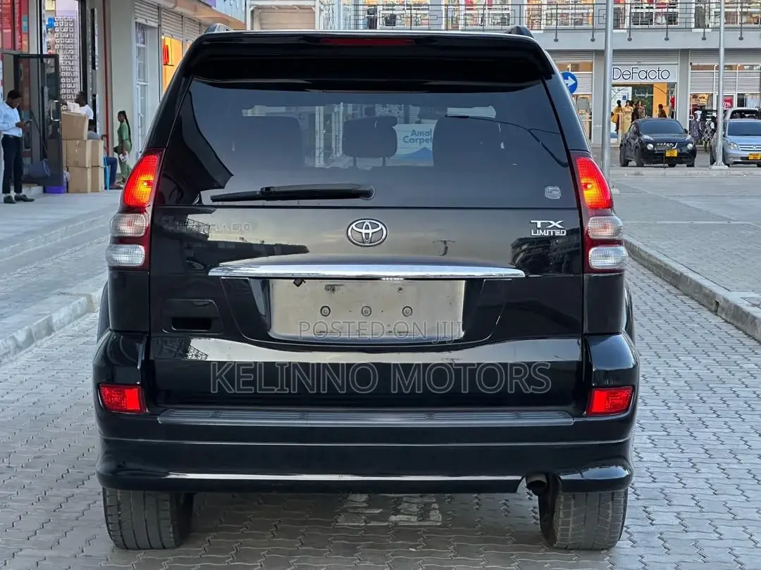 Toyota Land Cruiser Prado 2006 Black