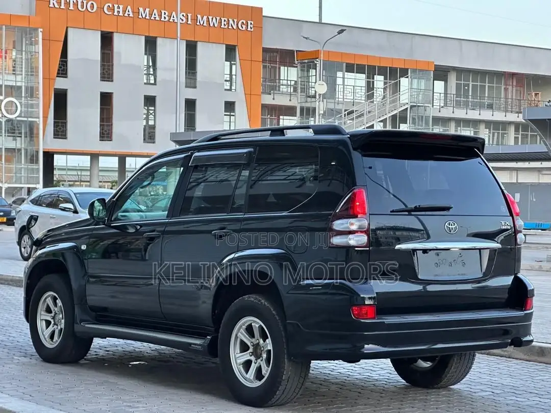 Toyota Land Cruiser Prado 2006 Black