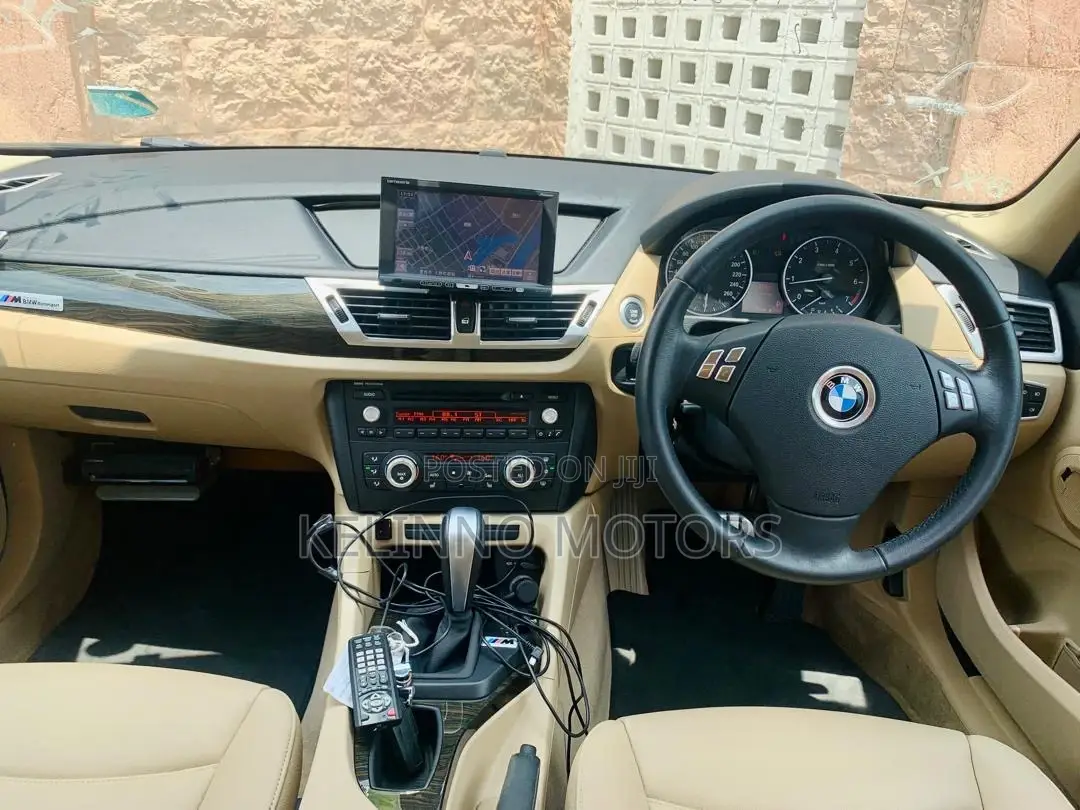 BMW X1 2011 Beige