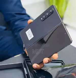 Photo - Samsung Galaxy Z Fold4 256 GB Black