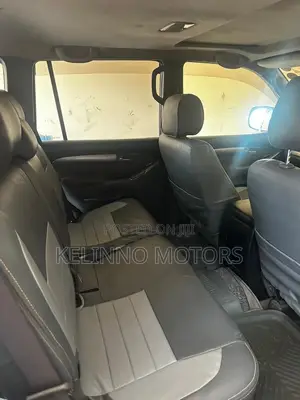 Toyota Land Cruiser Prado 2005 Gray
