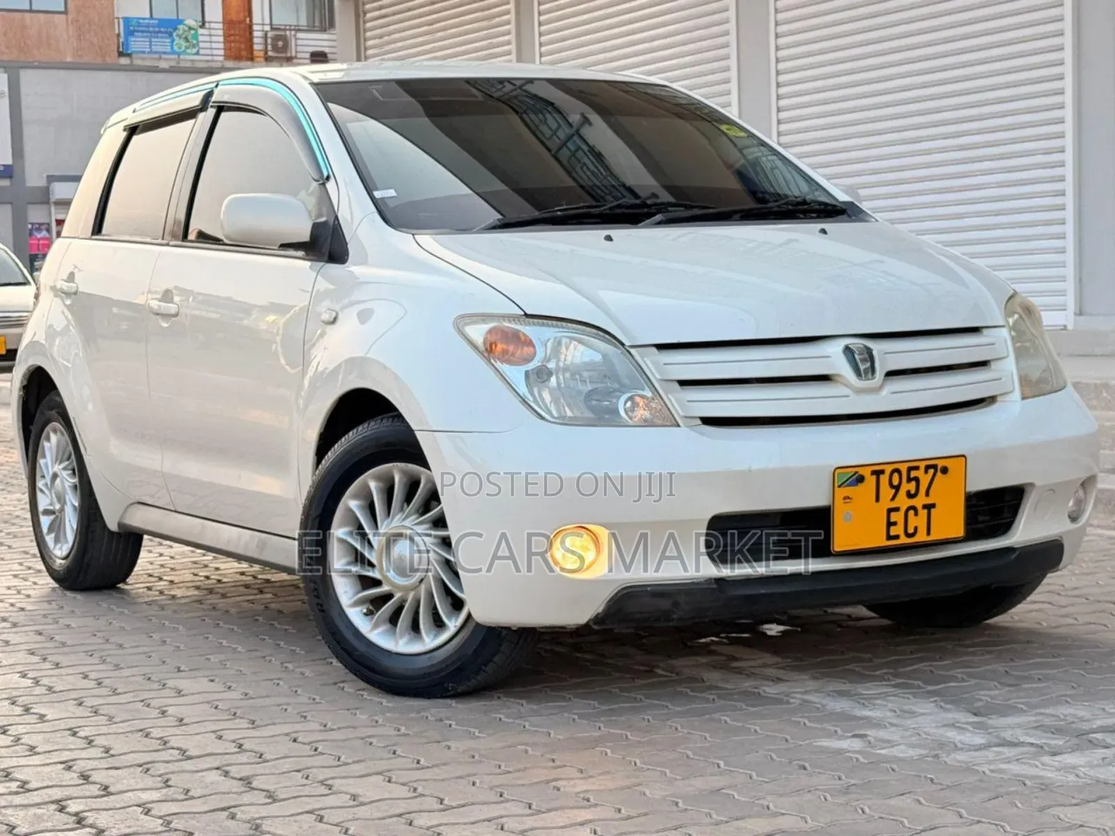 Toyota IST 2004 White
