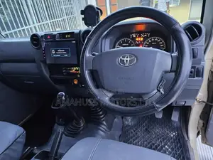 Toyota Land Cruiser 2012 Beige