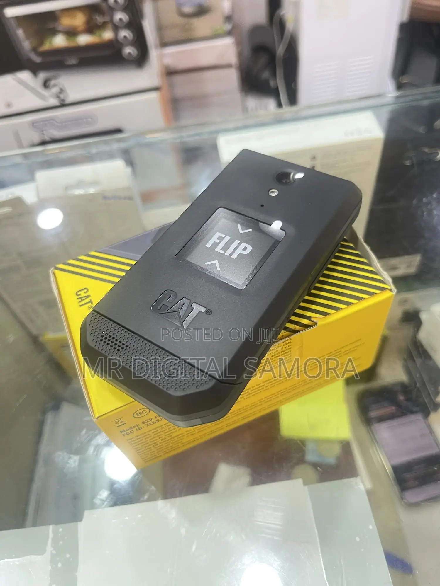 New Cat S22 Flip 16 GB Black
